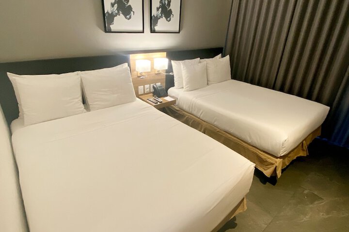 Room 13 of 26