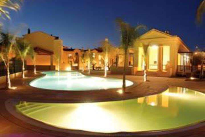 Hotel Entry