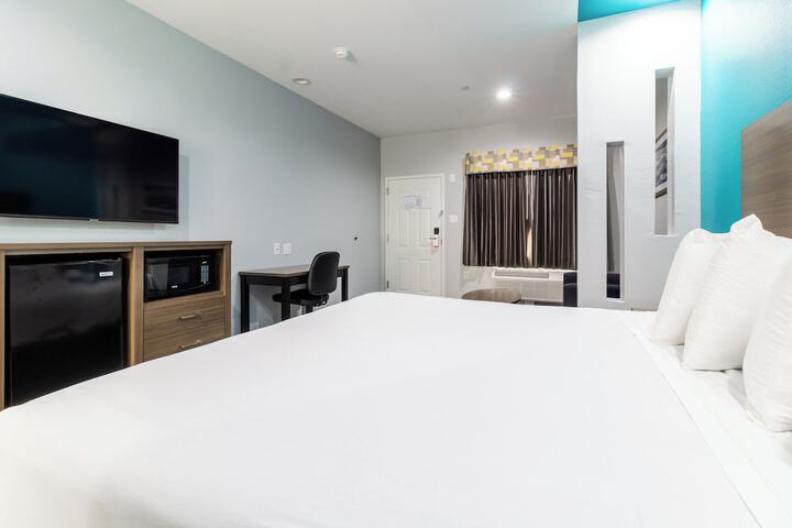 Room 4 of 29
