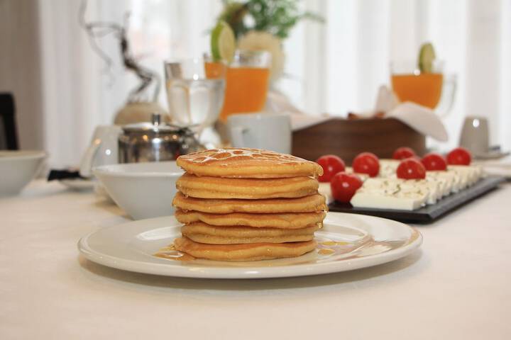 Breakfast/Coffee Service 63 of 85