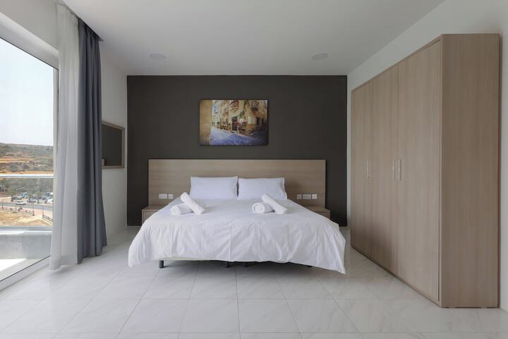 Room 42 of 89