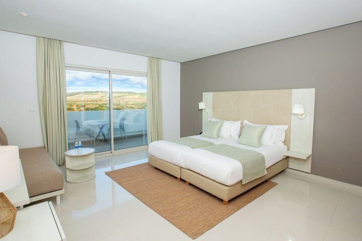 Room 26 of 147