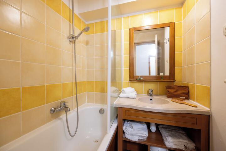 Bath Photo