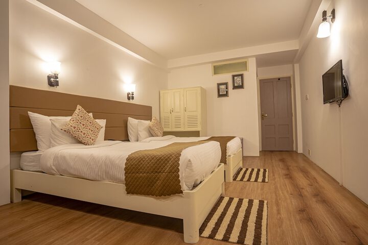 Room 7 of 43