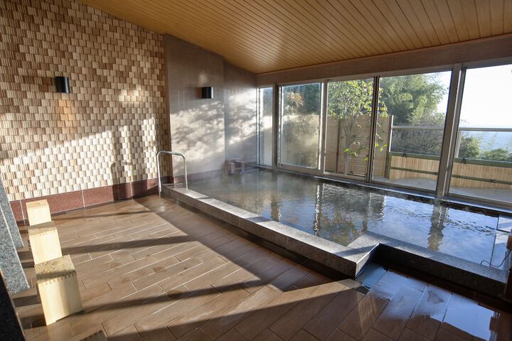 Pool 16 of 32
