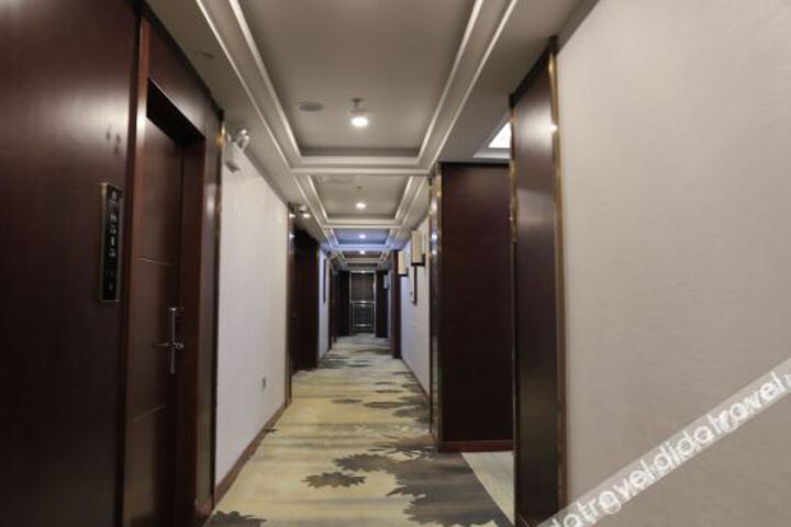 Hotel Interior 7 of 35