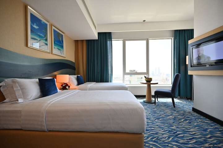 Room 3 of 37