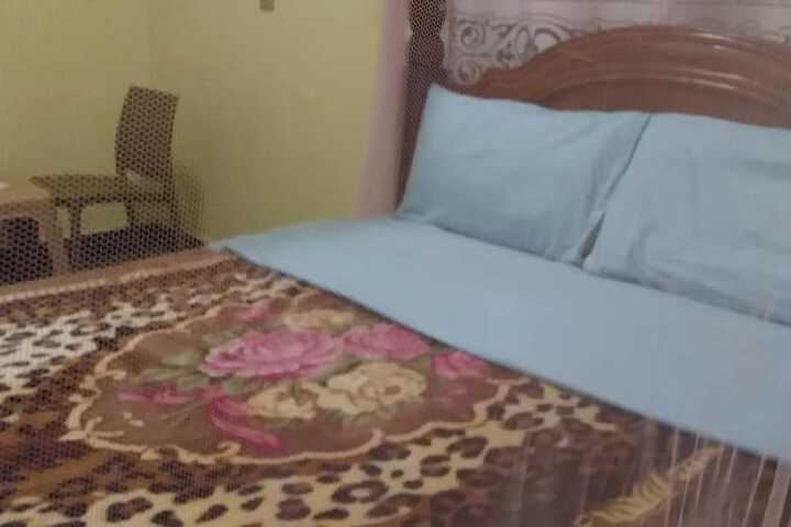 Room 5 of 20