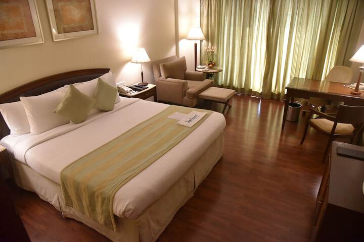 Room 14 of 78