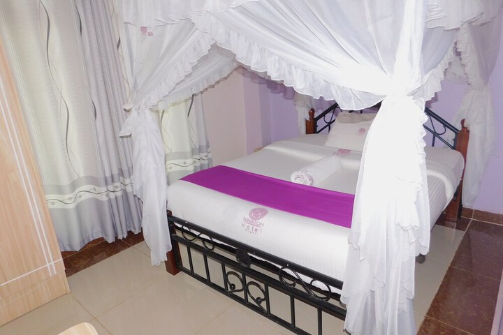 Room 3 of 13