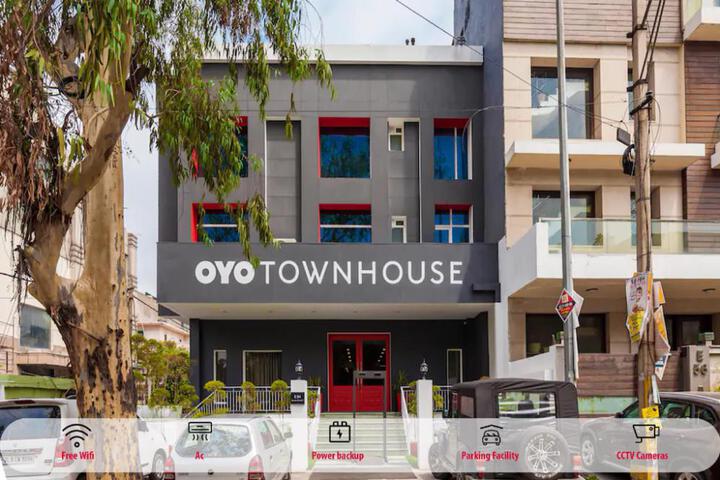 Townhouse 608 Gautam Residency Near Lotus Temple