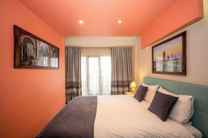 Room 72 of 158