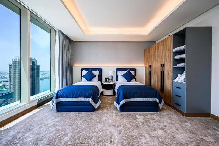 Room 90 of 218