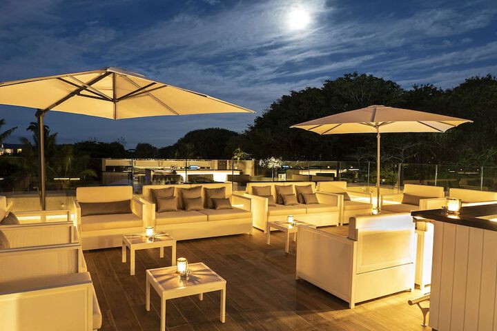 Lounge 180 of 209