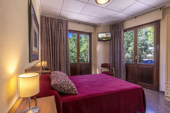 Room 15 of 35