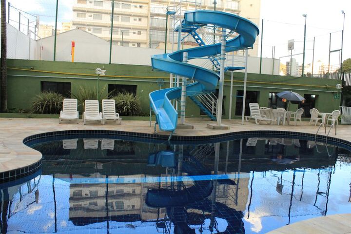 Pool Hotel