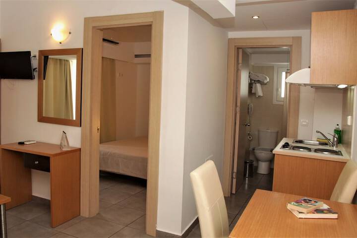 Room 5 of 19