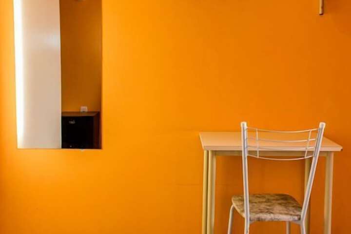 Room 6 of 14
