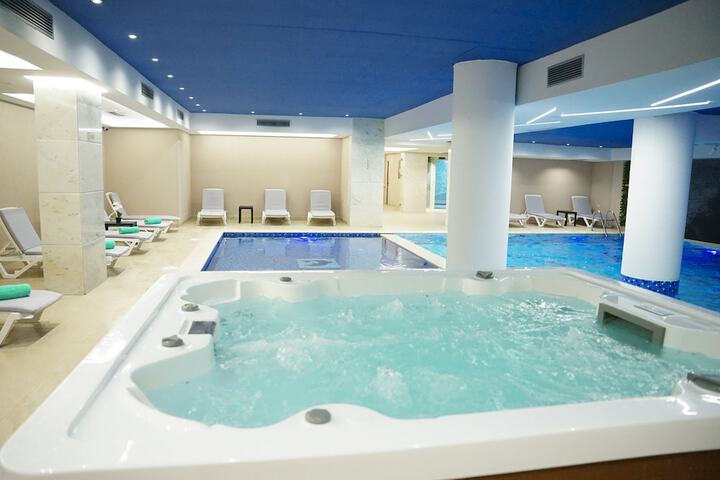 Pool 65 of 113