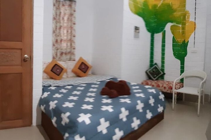 Room 43 of 150