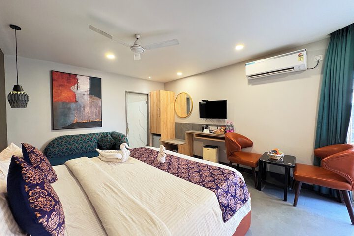 Room 43 of 154