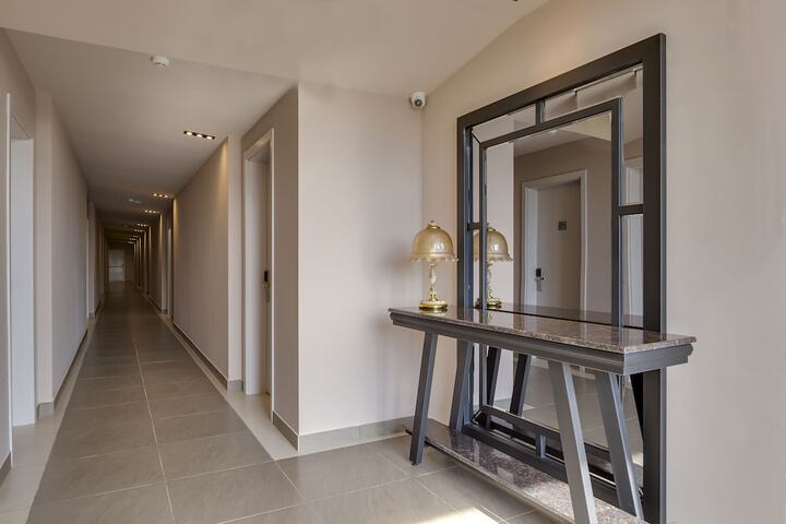 Ballroom/Hall 79 of 113