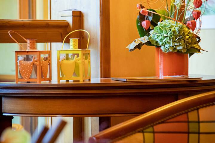 Guest Lobby