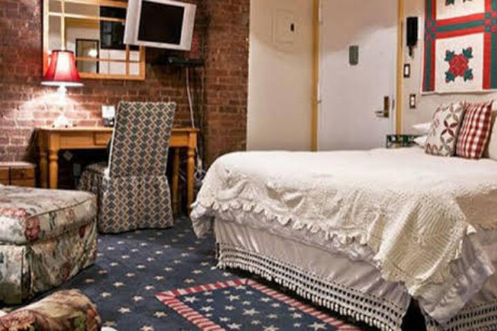 The Townhouse Inn of Chelsea in New York, NY