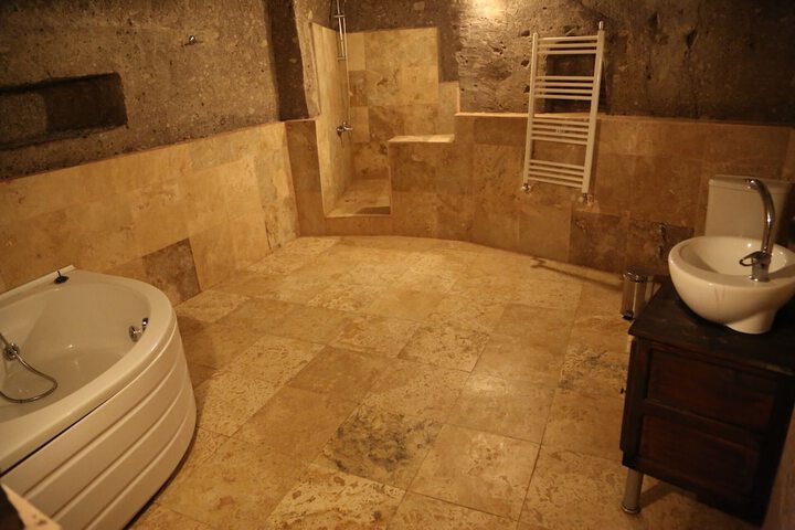 Room 404 of 578
