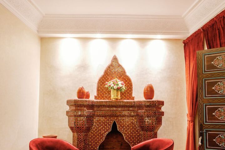 Room 6 of 38