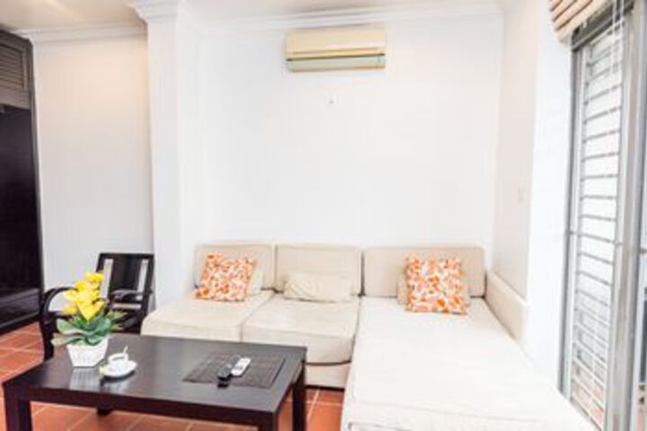 Room 33 of 37