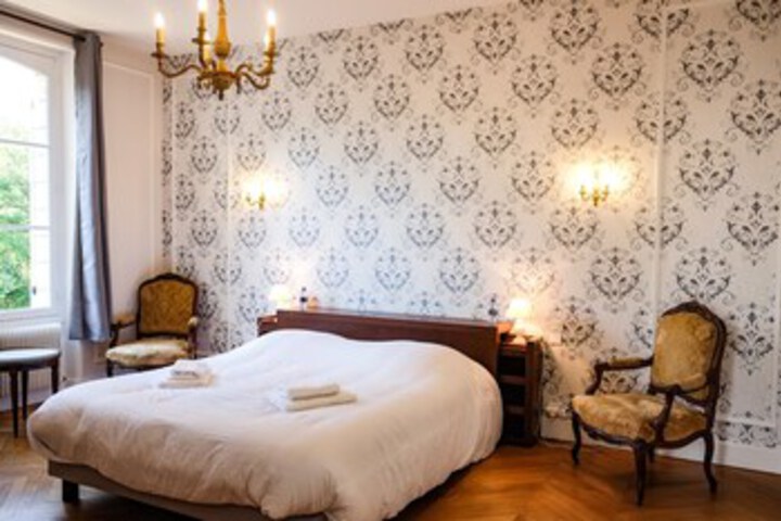 Room 49 of 60