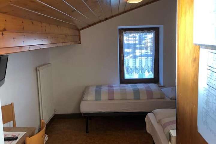 Room 31 of 69