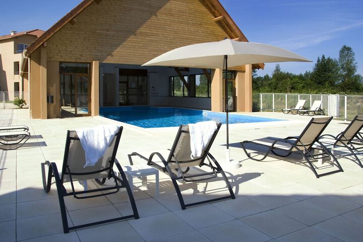 Hotel with Pool