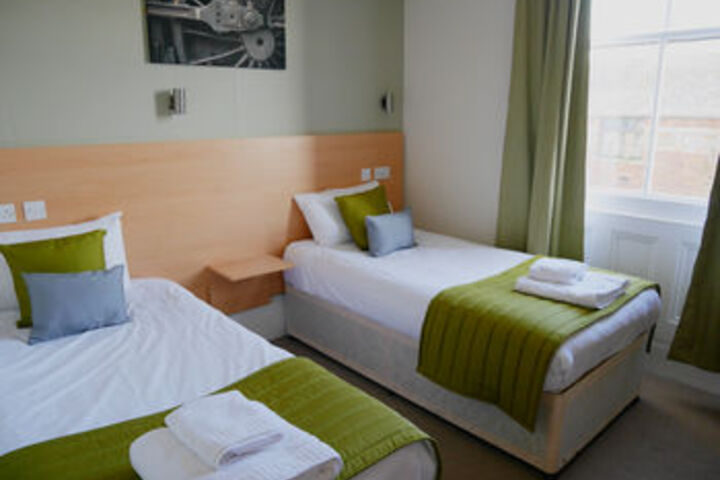 Room 22 of 32
