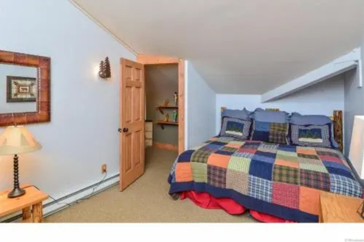 Room 5 of 19