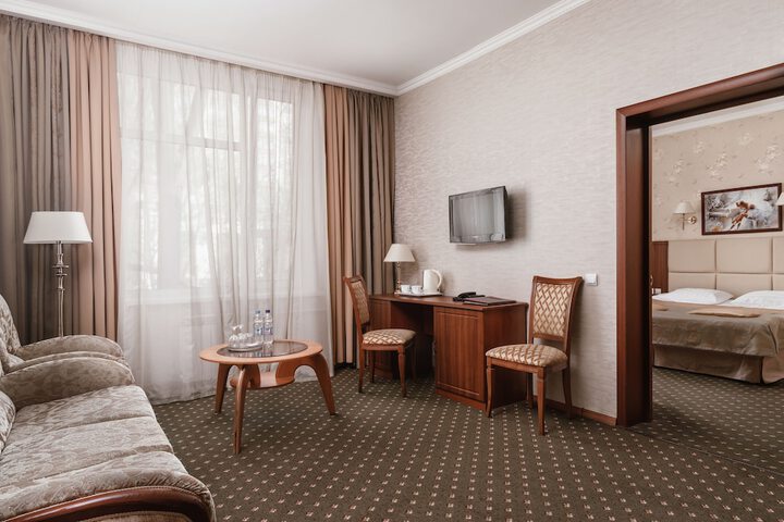 Room 16 of 47