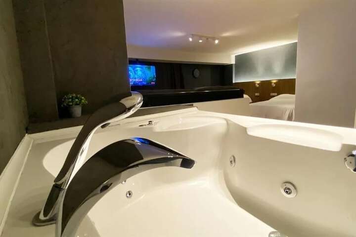Casa Rosso Suite Hotel