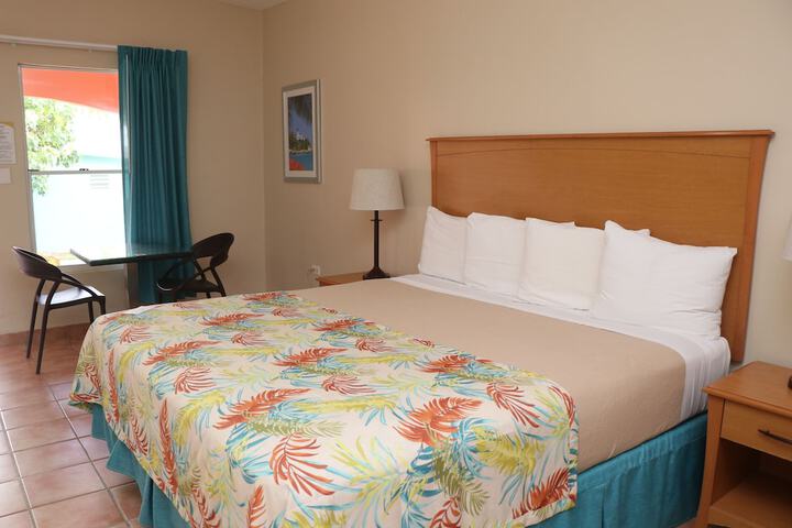 Room 11 of 50