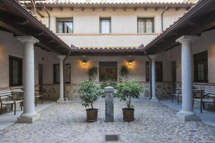 Los Laureles 2