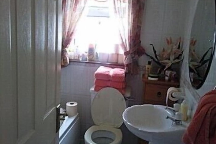 Room 22 of 28