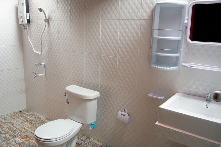 Room 60 of 106