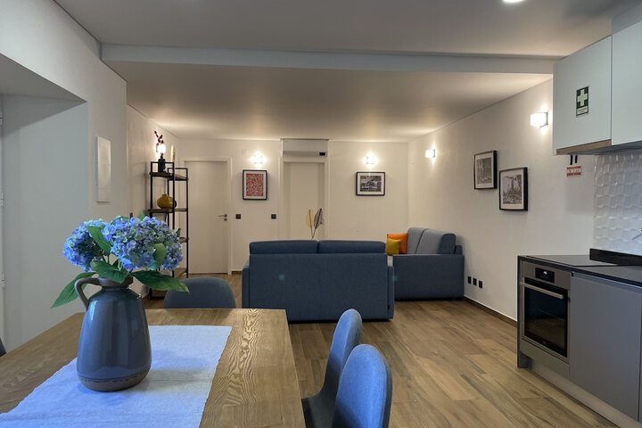 Room 45 of 143