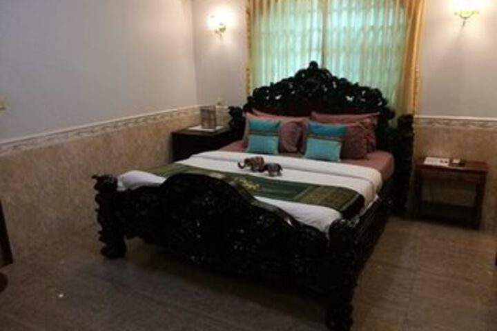 Room 26 of 71
