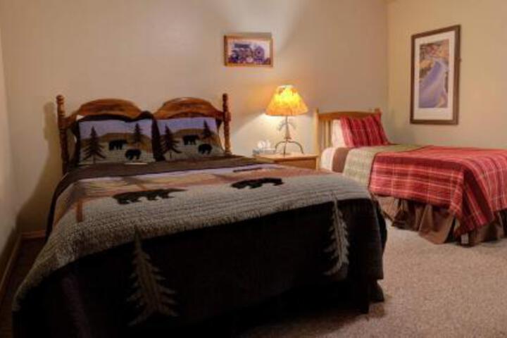 Sleepy Bear House in Angel Fire, NM