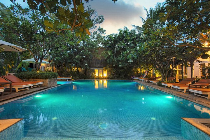Pool 27 of 49