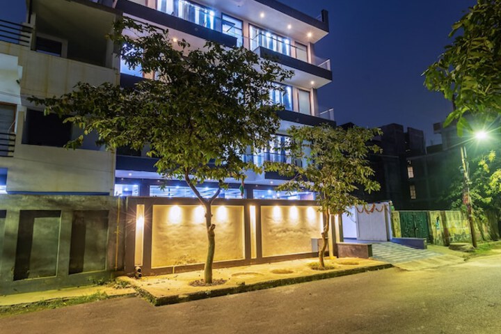 Hotel Aura Grand SECTOR - 63A Noida