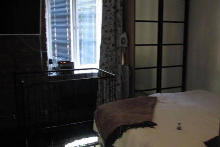 Photo of IQSUITES