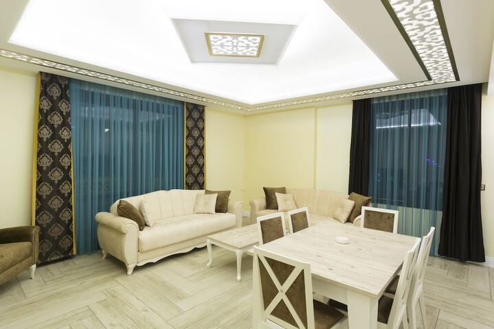 Room 7 of 30