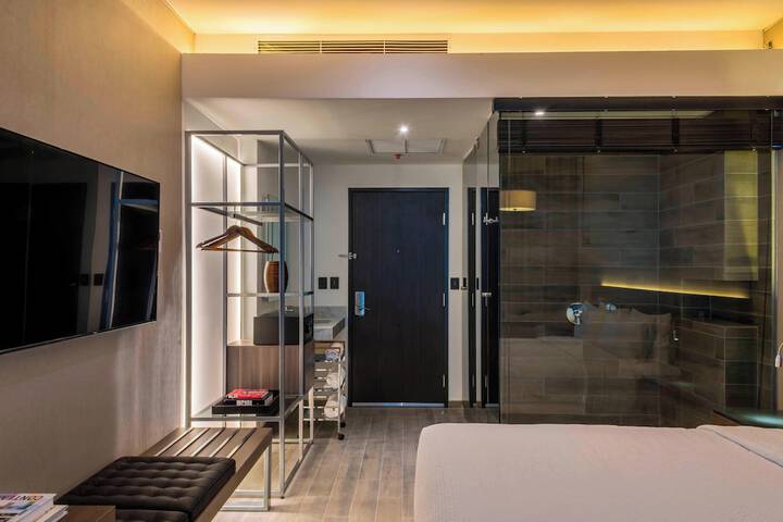 Room 6 of 41